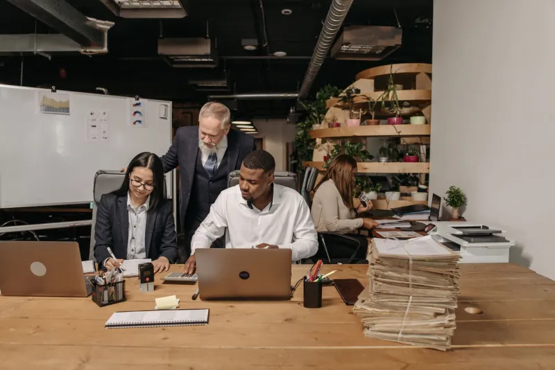 The Organizational Middle: Why Enterprise Strategy Dies Between the Boardroom and the Front Line